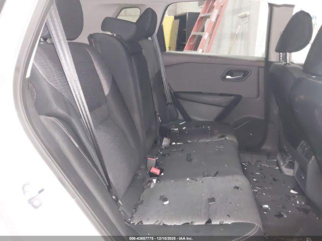 Nissan Rogue Sv Image 6