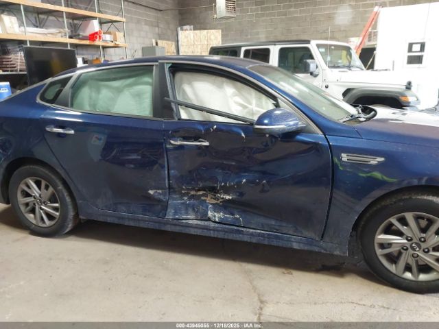 Kia Optima Lx Image 16