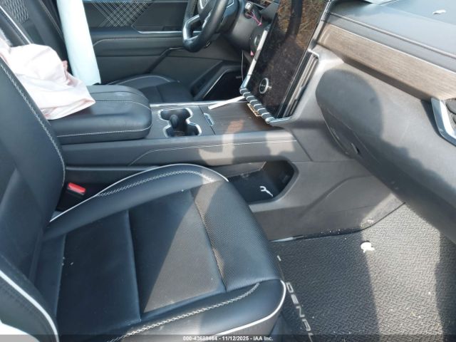 GMC Acadia Awd Denali Image 3