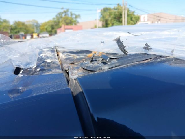 Jeep Grand Cherokee Overland 4x4 Image 10