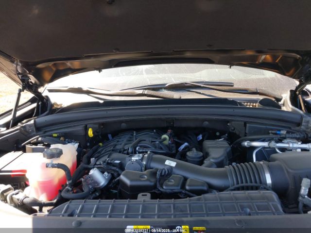 Jeep Grand Cherokee Overland 4x4 Image 19