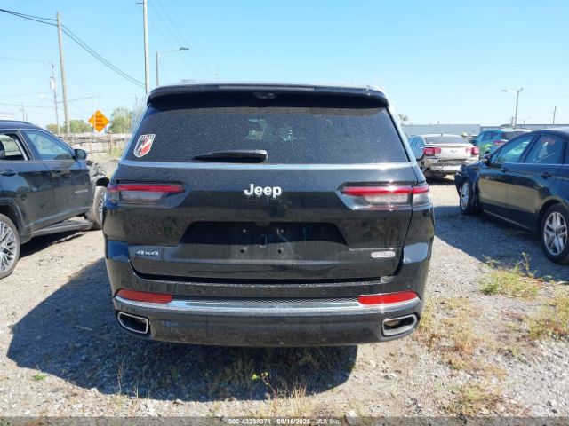 Jeep Grand Cherokee Overland 4x4 Image 16