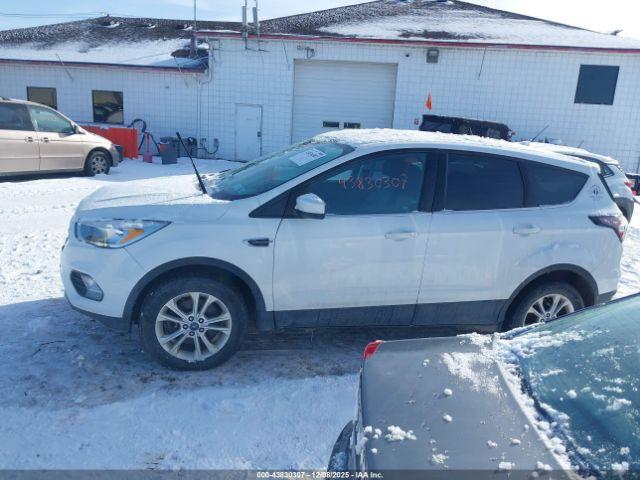 Ford Escape Se Image 3