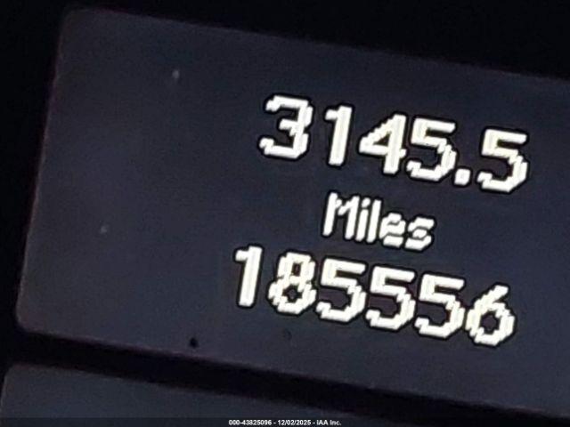 Mercedes-Benz G-Class 4matic Image 2