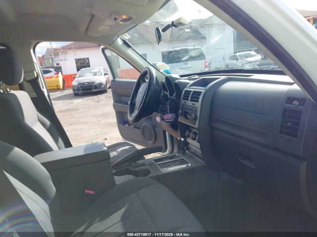 Dodge Nitro Heat Image 11