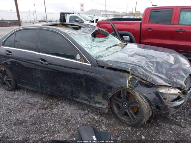 Mercedes-Benz C-Class Image 12