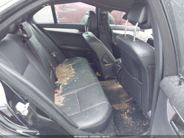 Mercedes-Benz C-Class Image 6