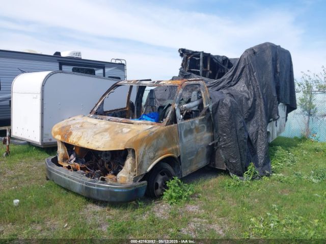 Chevrolet Express 4500 Series Image 2