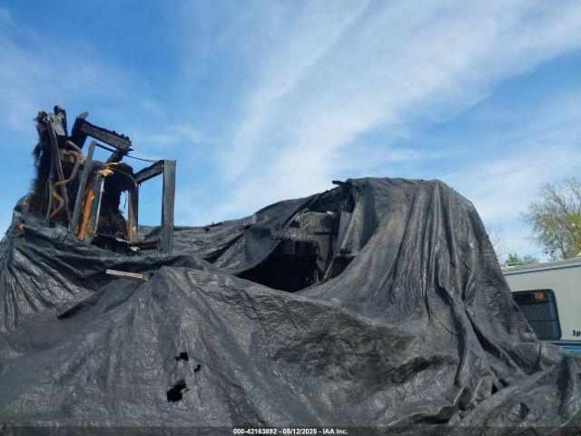 Chevrolet Express 4500 Series Image 7