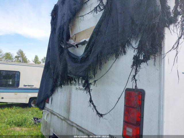 Chevrolet Express 4500 Series Image 6