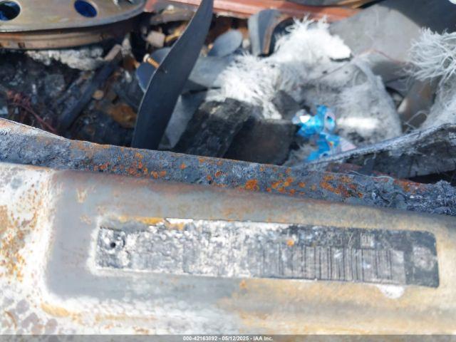 Chevrolet Express 4500 Series Image 8