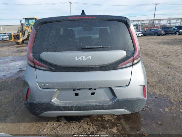 Kia Soul Lx Image 14