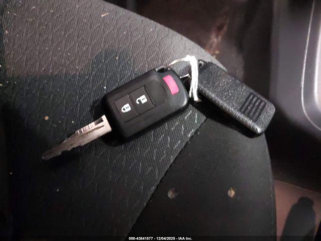 Mitsubishi Mirage Le Image 15