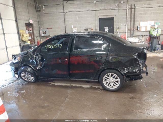 Mitsubishi Mirage Le Image 14