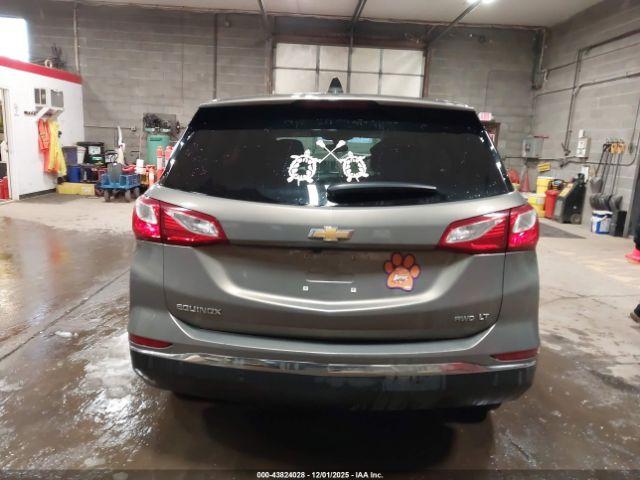 Chevrolet Equinox Lt Image 2