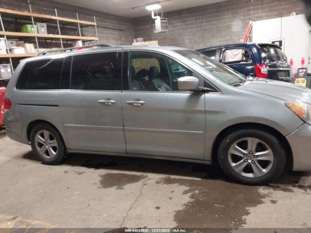 Honda Odyssey Touring Image 10