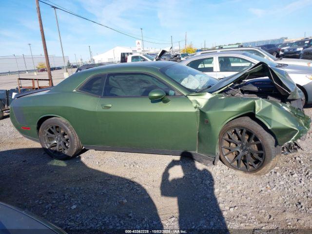 Dodge Challenger 392 Hemi Scat Pack Shaker Image 10