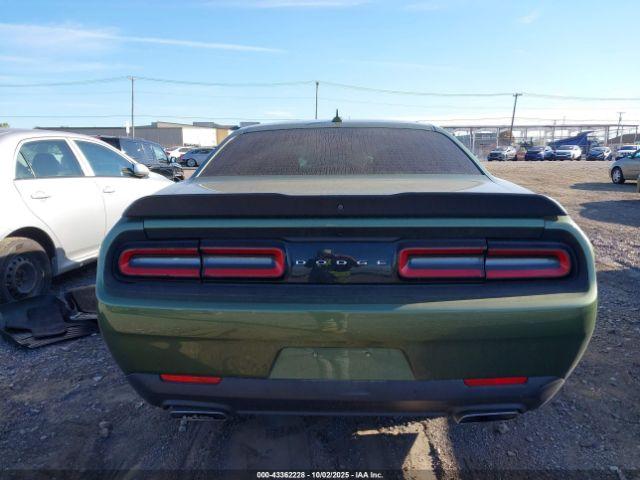 Dodge Challenger 392 Hemi Scat Pack Shaker Image 15