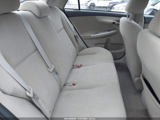 Toyota Corolla Le Image 4