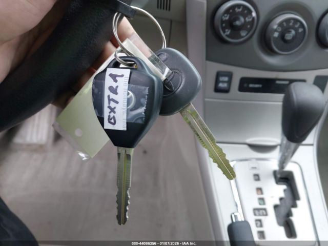 Toyota Corolla Le Image 5