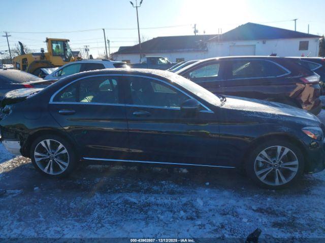 Mercedes-Benz C-Class 4matic Image 6