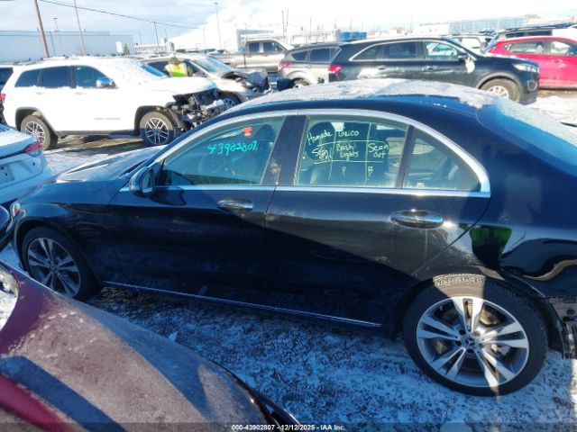 Mercedes-Benz C-Class 4matic Image 15