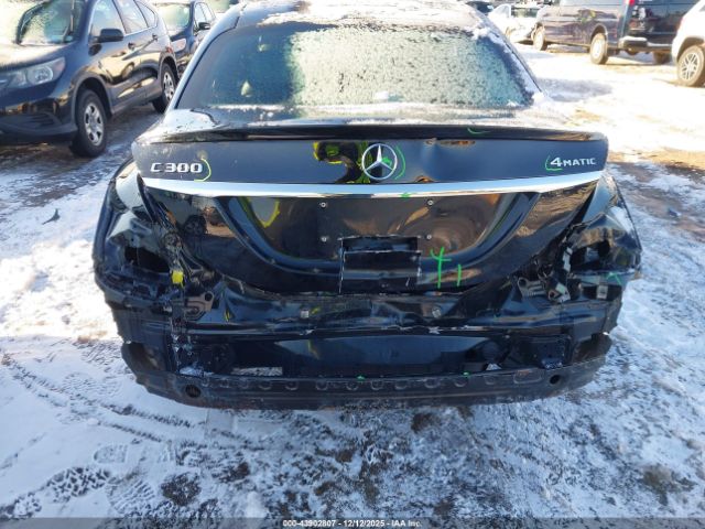 Mercedes-Benz C-Class 4matic Image 2