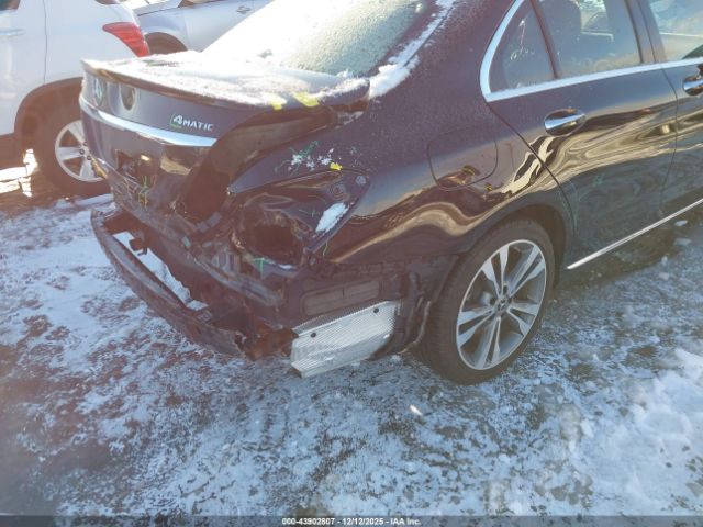 Mercedes-Benz C-Class 4matic Image 18