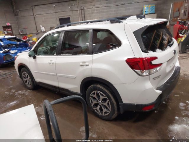 Subaru Forester Premium Image 4