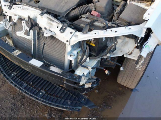 Toyota Corolla Le Image 5