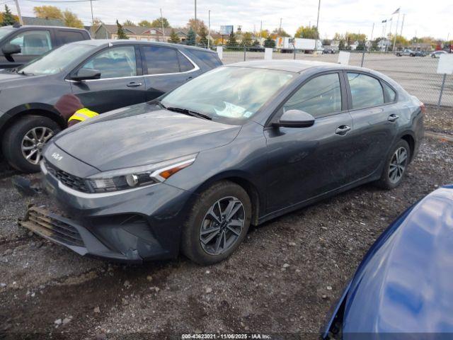 Kia Forte Lxs Image 5