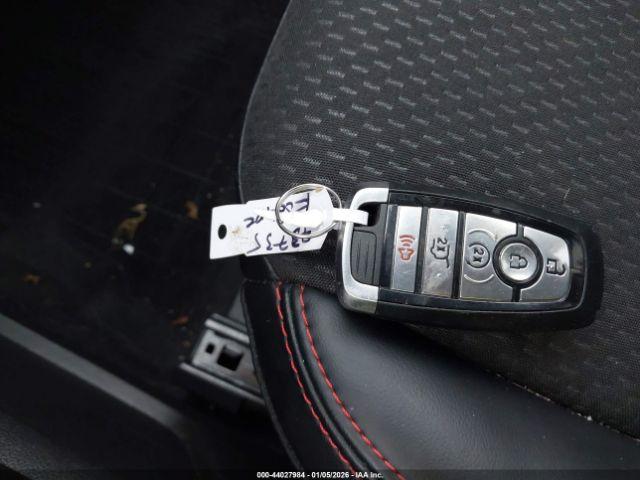 Ford Escape St-line Select Image 17