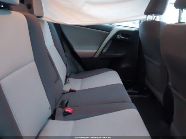 Toyota RAV4 Xle Image 15